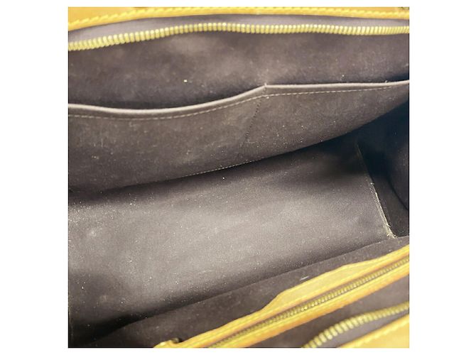 Bolsa Louis Vuitton Vernis GM em Amarante Bordeaux - vista 4