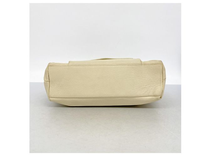Timeless Borsa Tote Chanel in vitello martellato beige - vista 3