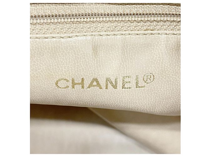 Timeless Borsa Tote Chanel in vitello martellato beige - vista 5