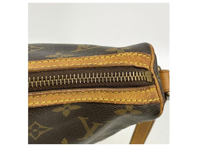 Bolso de hombro Louis Vuitton Monogram Tullie Castaño - vista 8