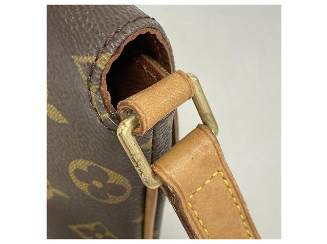 Bolso de hombro Louis Vuitton Monogram Musette Tango Castaño - vista 7