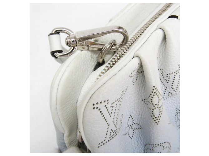 Louis Vuitton Mahina Scala Mini Clutch and Shoulder Bag Weiß Blau - Ansicht 9