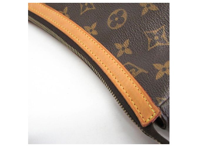 Bolso de hombro Louis Vuitton Monogram Tulam GM Castaño - vista 10