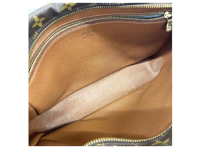 Bolsa de Ombro Louis Vuitton Monogram Trocadero 30 Marrom - vista 4