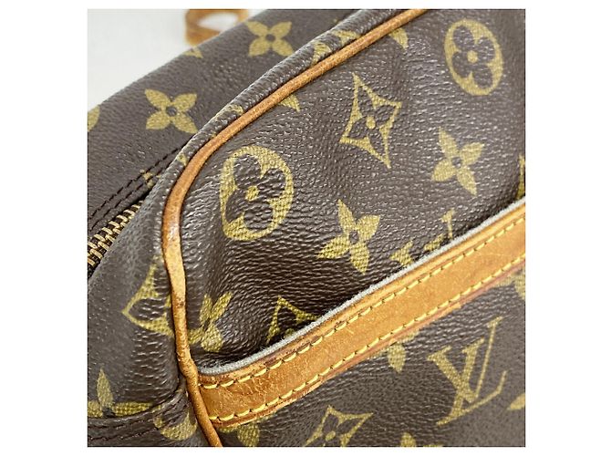 Bolsa de Ombro Louis Vuitton Monogram Trocadero 30 Marrom - vista 8