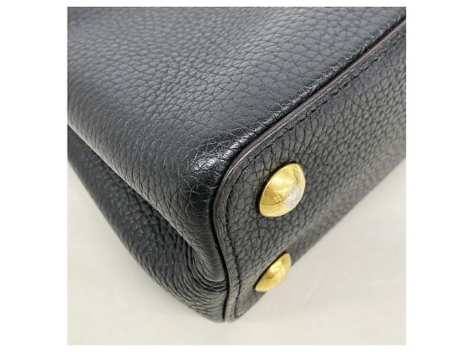 Sac à main Louis Vuitton Capucines BB Noir - vue 7