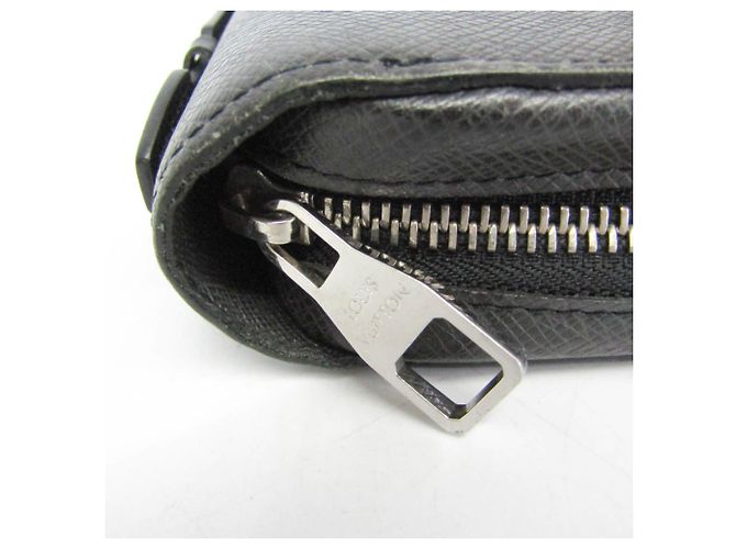 Portafoglio Lungo Louis Vuitton Taiga Zippy XL - vista 10