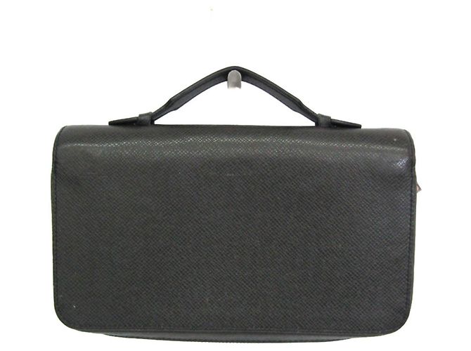 Portafoglio Lungo Louis Vuitton Taiga Zippy XL - vista 11
