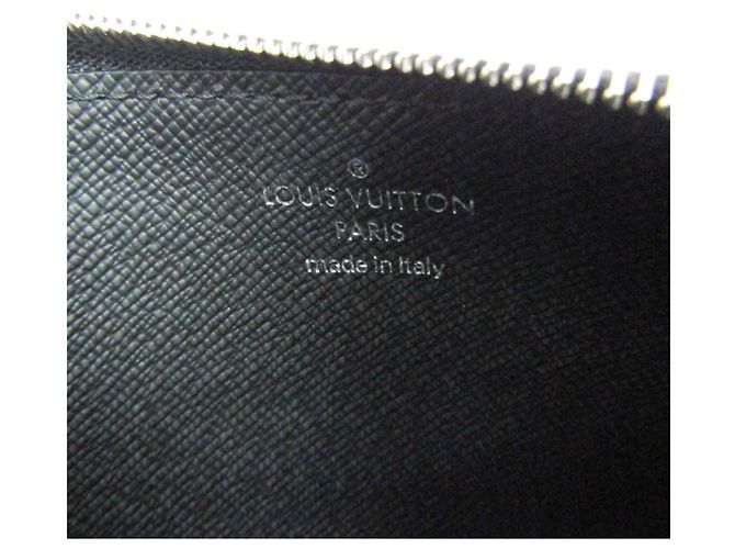 Louis Vuitton Taiga Coin Card Holder M62914 Grigio - vista 9