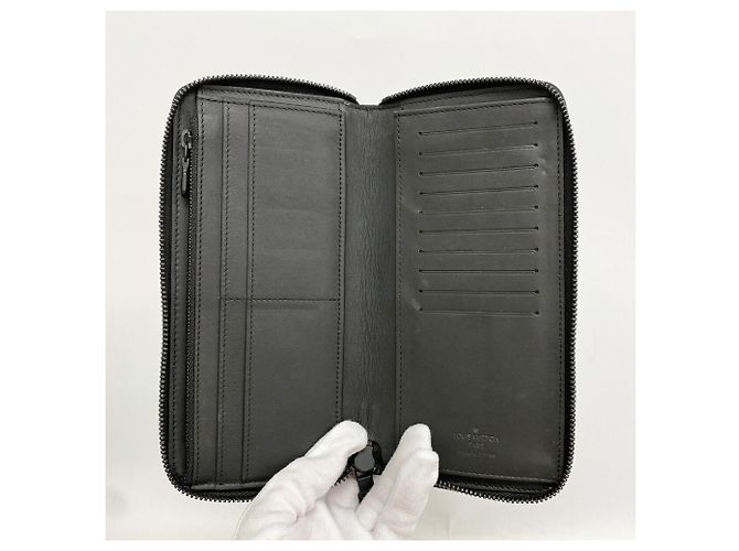 Portefeuille Zippy Louis Vuitton Monogram Shadow Noir - vue 3