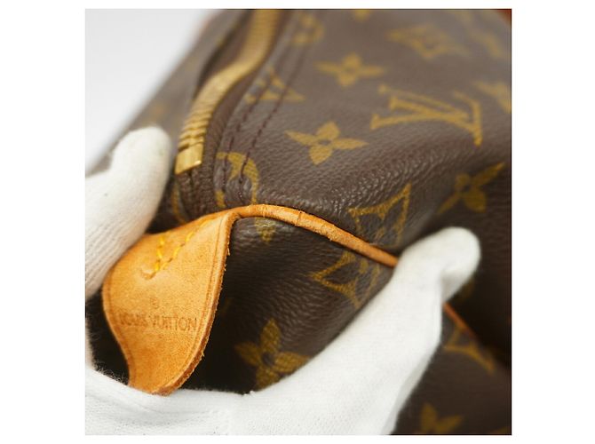 Louis Vuitton Boston Monogram Keepall 55 Brown - view 13