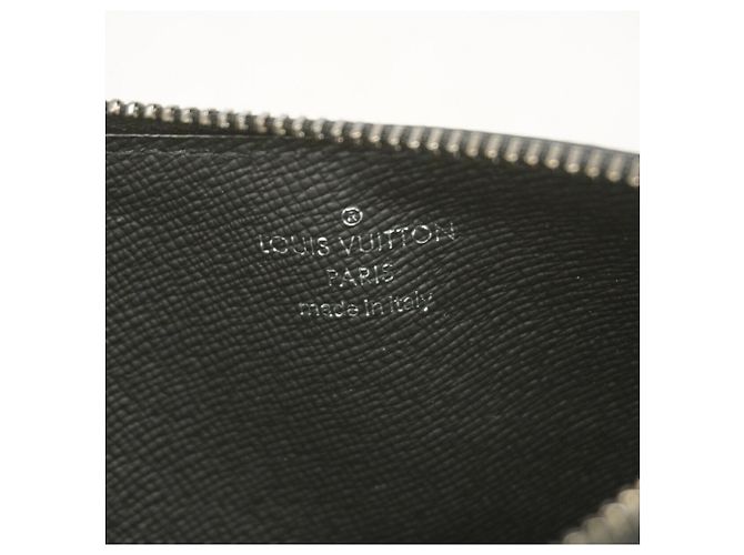 Louis Vuitton Monogram Eclipse Reverse Coin Card Holder Castaño Negro - vista 4