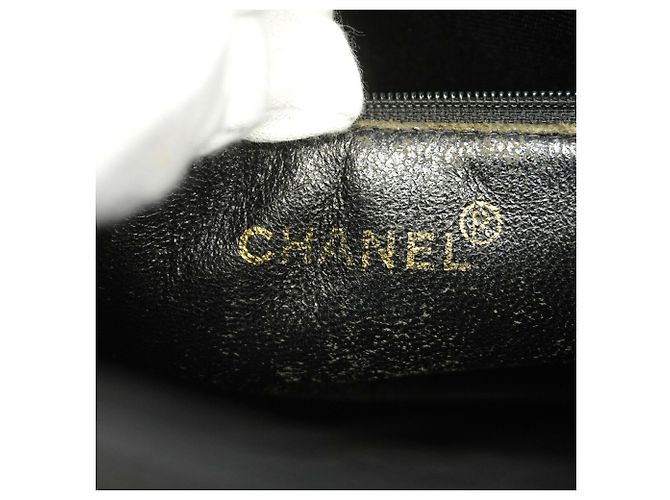 Borsa Tote Chanel in pelle di vitello martellata nera Nero - vista 5