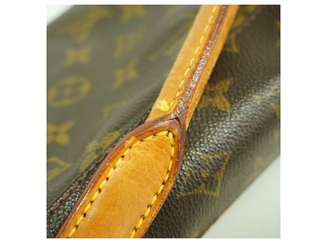 Sac à épaule Louis Vuitton Monogram Looping GM Marron - vue 6