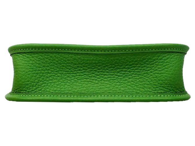 Hermès Sac à épaule Hermes Evelyne TPM Vert - vue 3