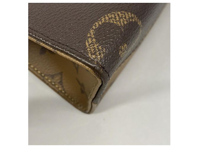 Bolsa Louis Vuitton Monogram Giant Reverse OnTheGo BB Marrom - vista 7