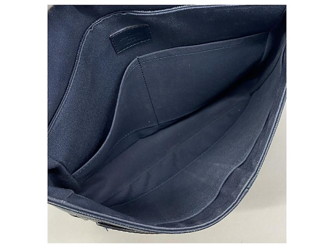 Borsa a tracolla Louis Vuitton Damier Infini District PM - vista 4