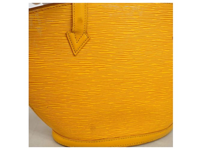 Bolso Louis Vuitton Epi Saint Jacques Amarillo - vista 10