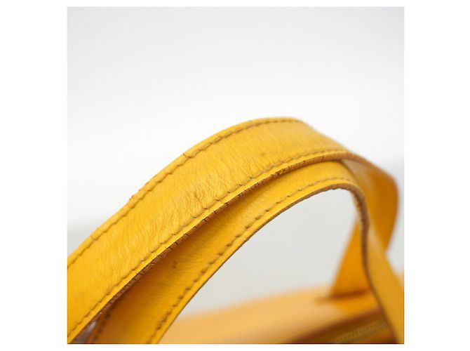 Bolso Louis Vuitton Epi Saint Jacques Amarillo - vista 11