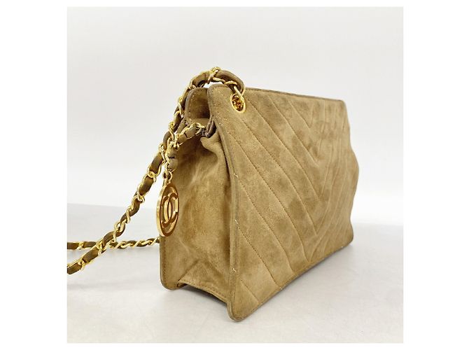 Sac à épaule Chanel en daim marron - vue 2