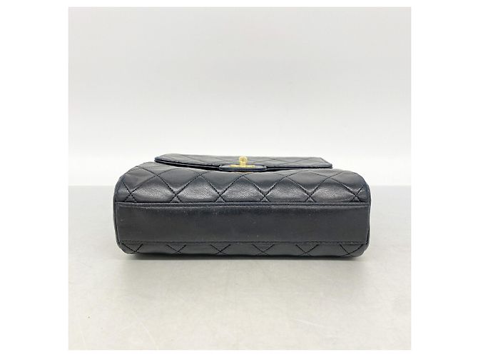 Bolso de hombro Chanel Mini Matelassé con cadena Negro - vista 3