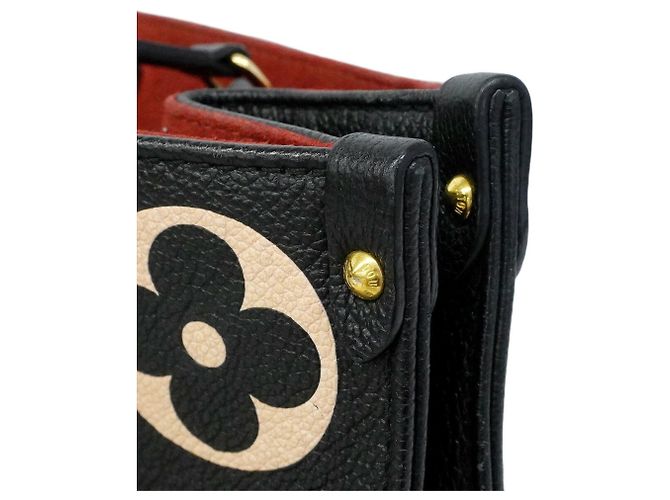 Borsa Tote Louis Vuitton Monogram Empreinte Bicolor OnTheGo MM Nero Beige - vista 7