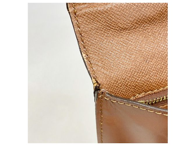 Bolso Louis Vuitton Monogram Monceau 26 Castaño - vista 7