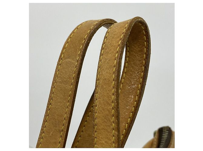 Bolso Louis Vuitton Monogram Odeon GM Castaño - vista 9