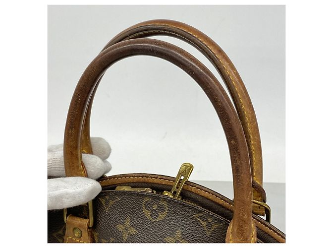 Sac à main Louis Vuitton Monogram Ellipse PM Marron - vue 10