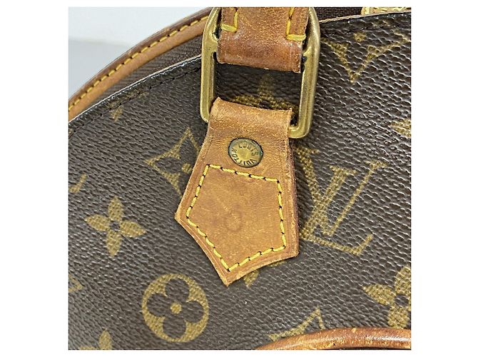 Sac à main Louis Vuitton Monogram Ellipse PM Marron - vue 11