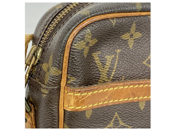 Borsa a tracolla Louis Vuitton Monogram Trocadero 24 Marrone - vista 8