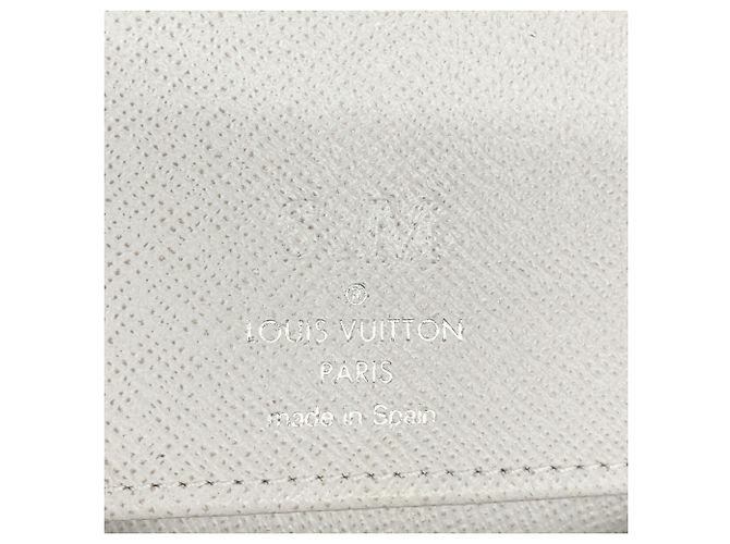 Louis Vuitton Taigarama Zippy Wallet Vertical M30446 White - view 4