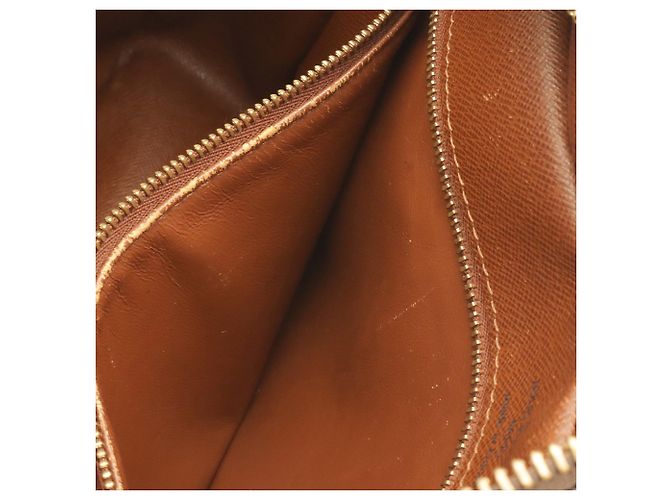 Bolso de hombro Louis Vuitton Monogram Nile Castaño - vista 10