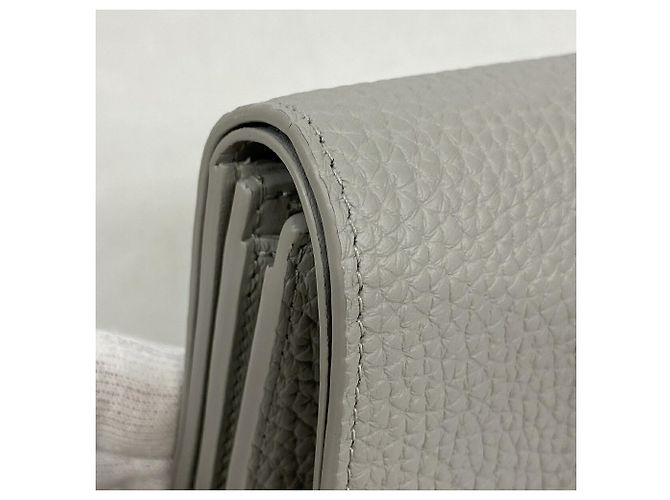 Louis Vuitton Portefeuille Capucines Tiny Wallet Castaño - vista 6