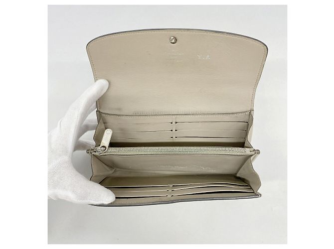 Louis Vuitton Mahina Portefeuille Iris Long Wallet - view 3