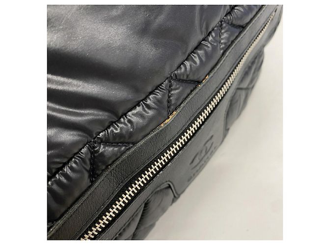 Sac cabas Chanel Coco Cocoon en nylon Noir - vue 7