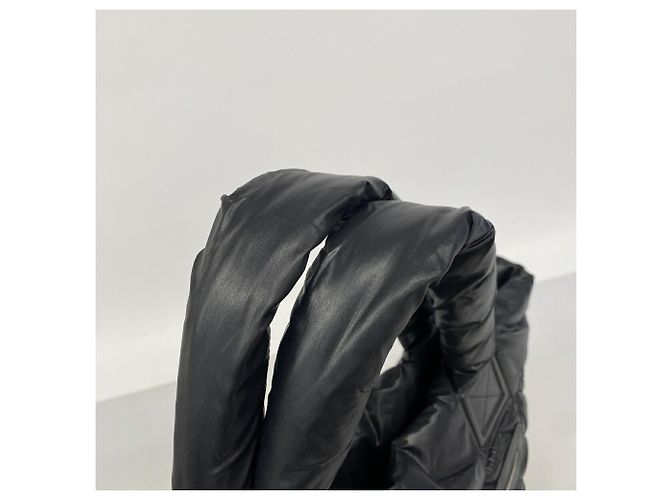 Sac cabas Chanel Coco Cocoon en nylon Noir - vue 8