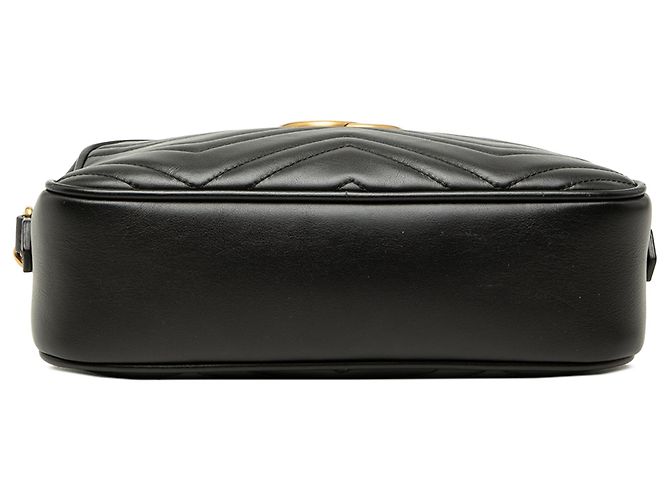 Gucci Borsa a Tracolla Small GG Marmont Matelassé in pelle di vitello nera Nero - vista 3