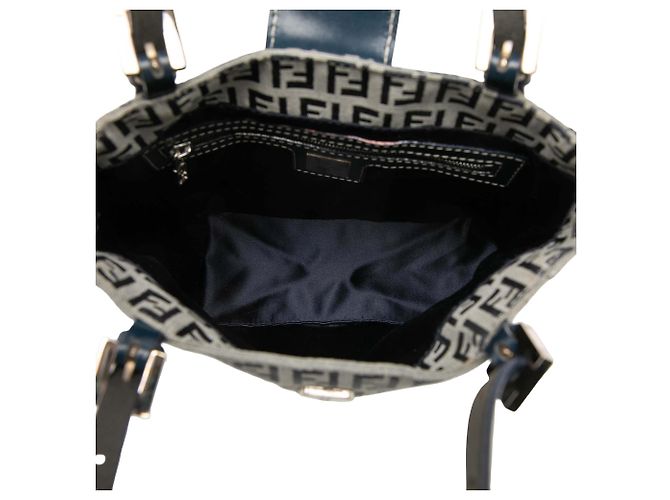 Borsa a tracolla Fendi in tela Zucchino grigia - vista 4