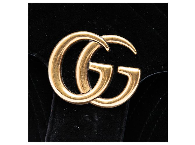 Borsa a tracolla Gucci GG Marmont Matelassé in velluto nero Medium - vista 5