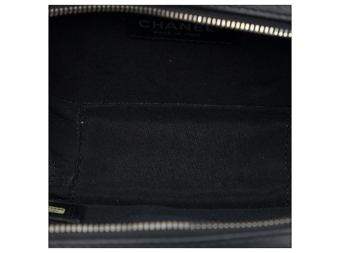 Camera Sac caméra Chanel Black Mini Quilted Lambskin CC Box Noir - vue 4