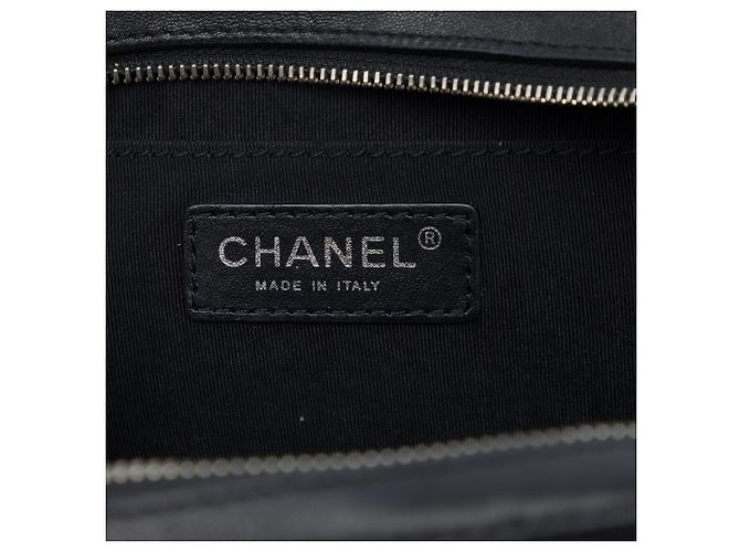 Camera Sac caméra Chanel Black Mini Quilted Lambskin CC Box Noir - vue 5