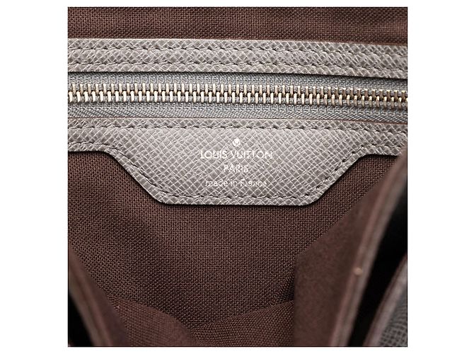 Louis Vuitton Gray Taiga Roman MM Marrom - vista 5