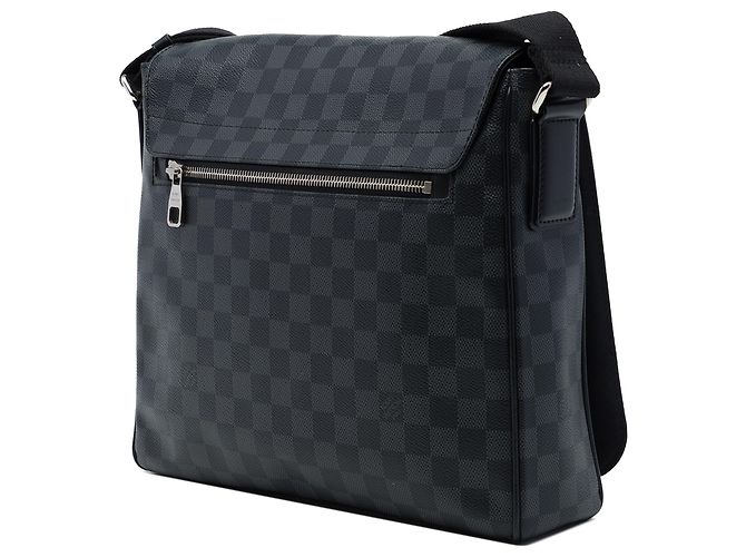 Louis Vuitton Black Damier Graphite District MM Noir - vue 2