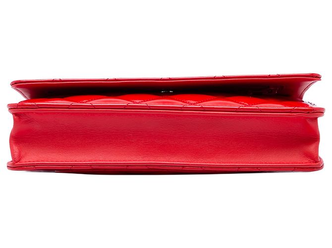 Cartera Chanel Red CC Quilted Patent Wallet On Chain Roja - vista 3