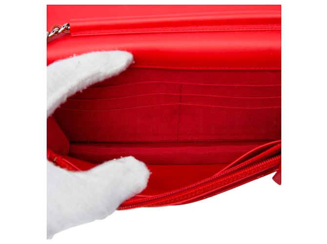Cartera Chanel Red CC Quilted Patent Wallet On Chain Roja - vista 4