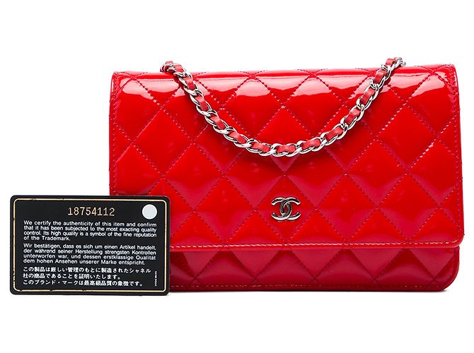 Cartera Chanel Red CC Quilted Patent Wallet On Chain Roja - vista 7