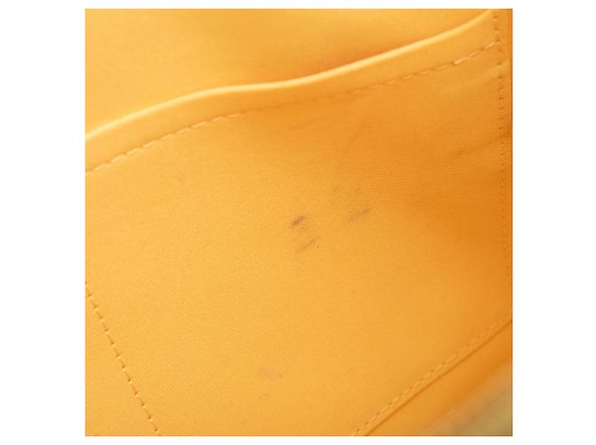Louis Vuitton Yellow Monogram Vernis Alma PM Amarillo - vista 6