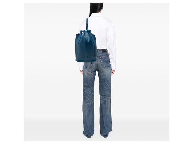 Louis Vuitton Blue Epi Randonnee PM Bleu - vue 6