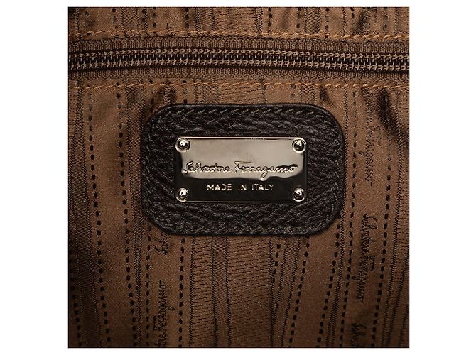 Salvatore Ferragamo Bolsa Ferragamo Gancini Bice em couro de bezerro granulado marrom Castanho escuro - vista 5